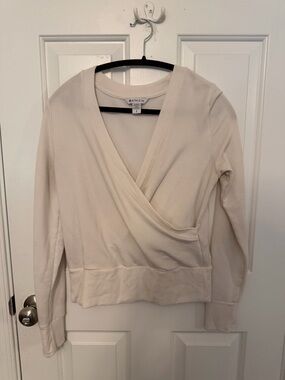 Athleta Light Cream Top